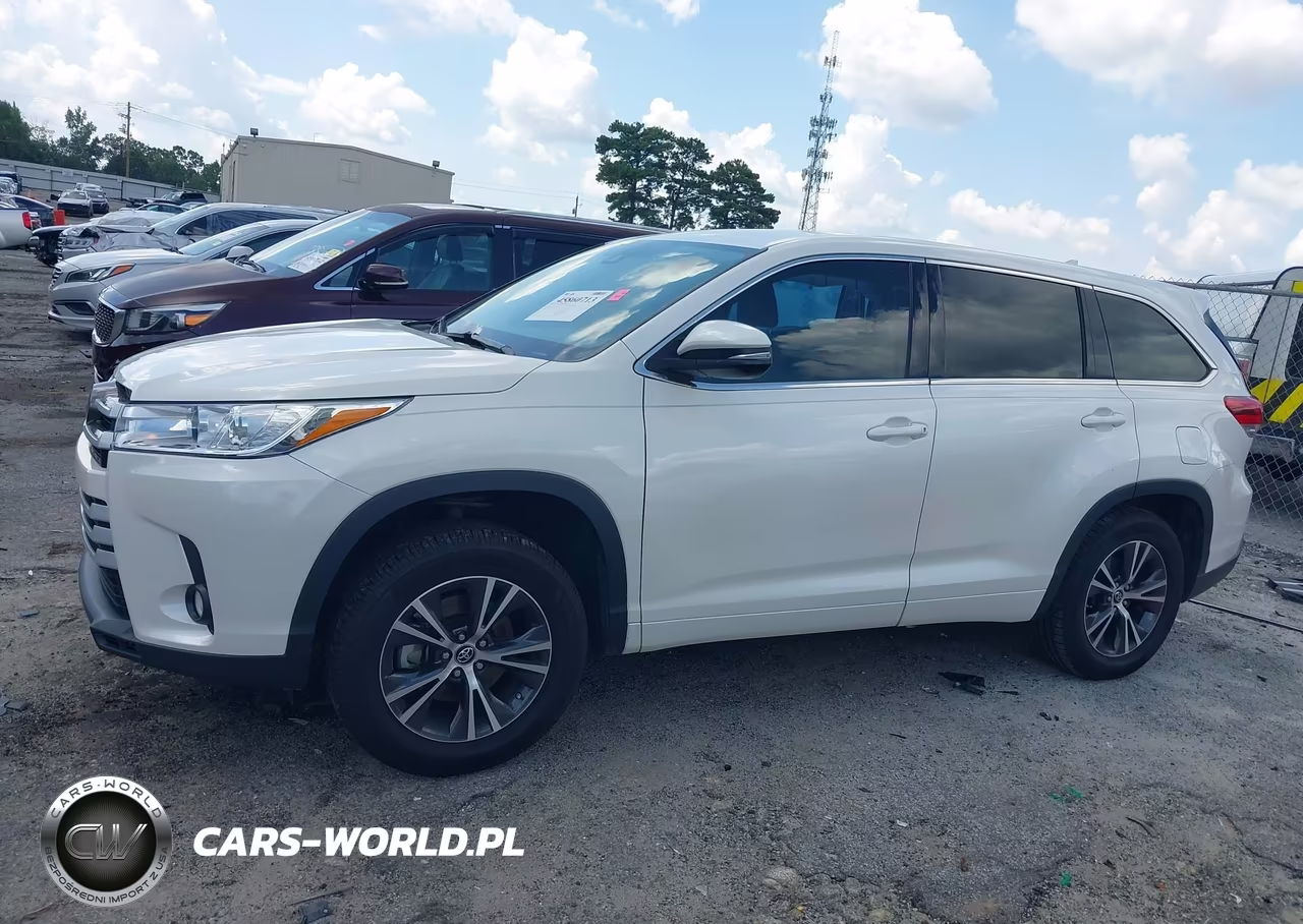 2017 Toyota Highlander Le Plus VIN:5TDZZRFH3HS230493 - 14