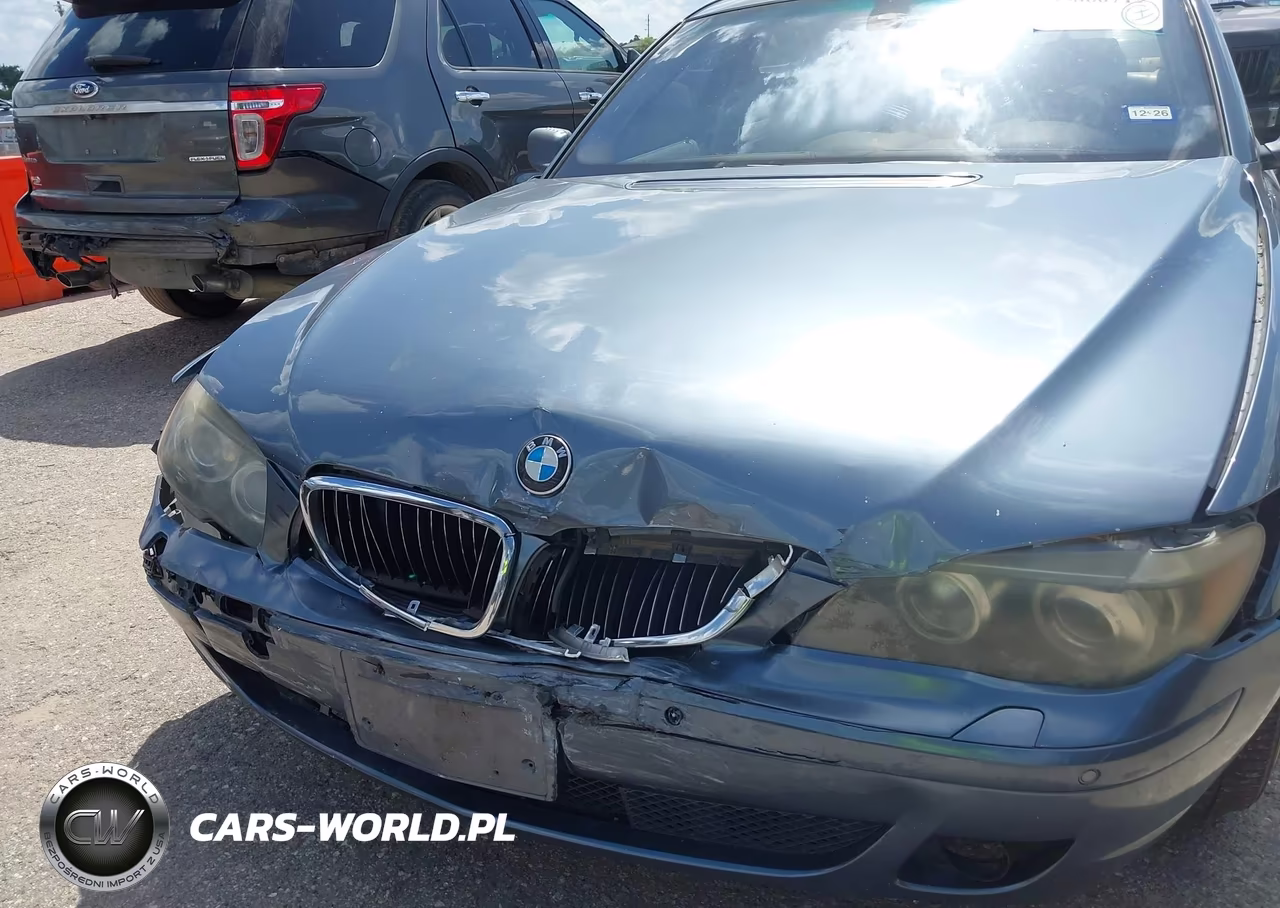 2007 BMW 750Li VIN:WBAHN83557DT66272 - 10
