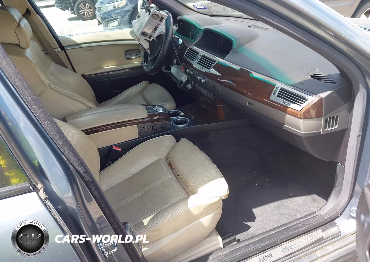 2007 BMW 750Li VIN:WBAHN83557DT66272 - 5