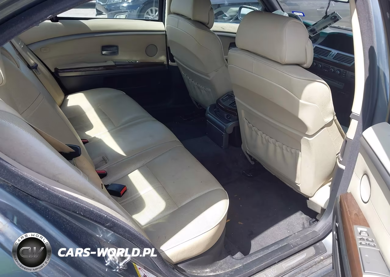 2007 BMW 750Li VIN:WBAHN83557DT66272 - 8