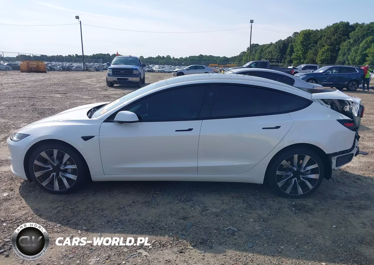 2025 Tesla Model 3 Long Range Rear-Wheel Drive-Standard Rear-Wheel Drive VIN:5YJ3E1EA1SF980008 - 14