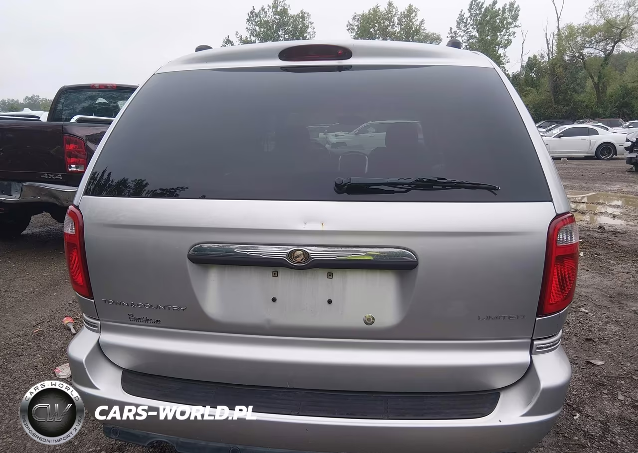 2005 Chrysler Town & Country Limited VIN:2C8GP64L65R418429 - 16
