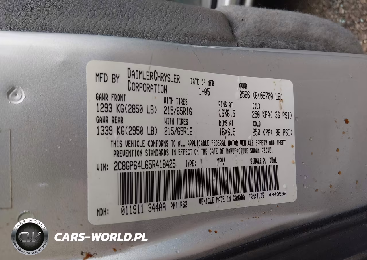 2005 Chrysler Town & Country Limited VIN:2C8GP64L65R418429 - 9