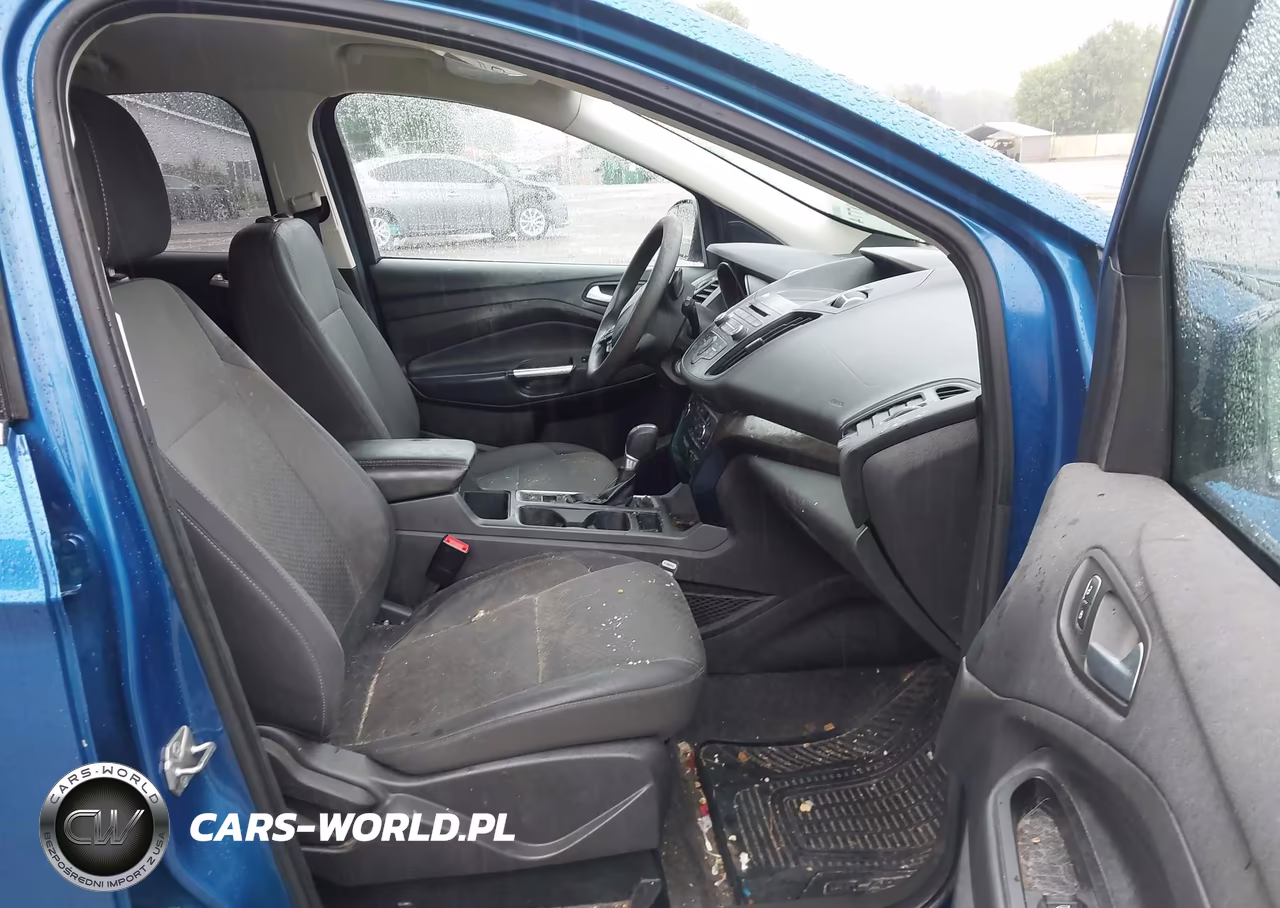 2017 Ford Escape Se VIN:1FMCU0GD5HUC46066 - 5