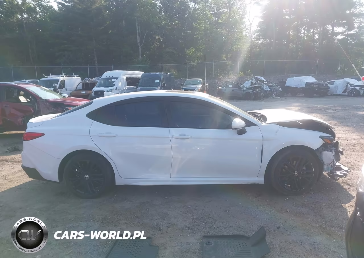 2025 Toyota Camry Se VIN:4T1DBADK2SU021887 - 14