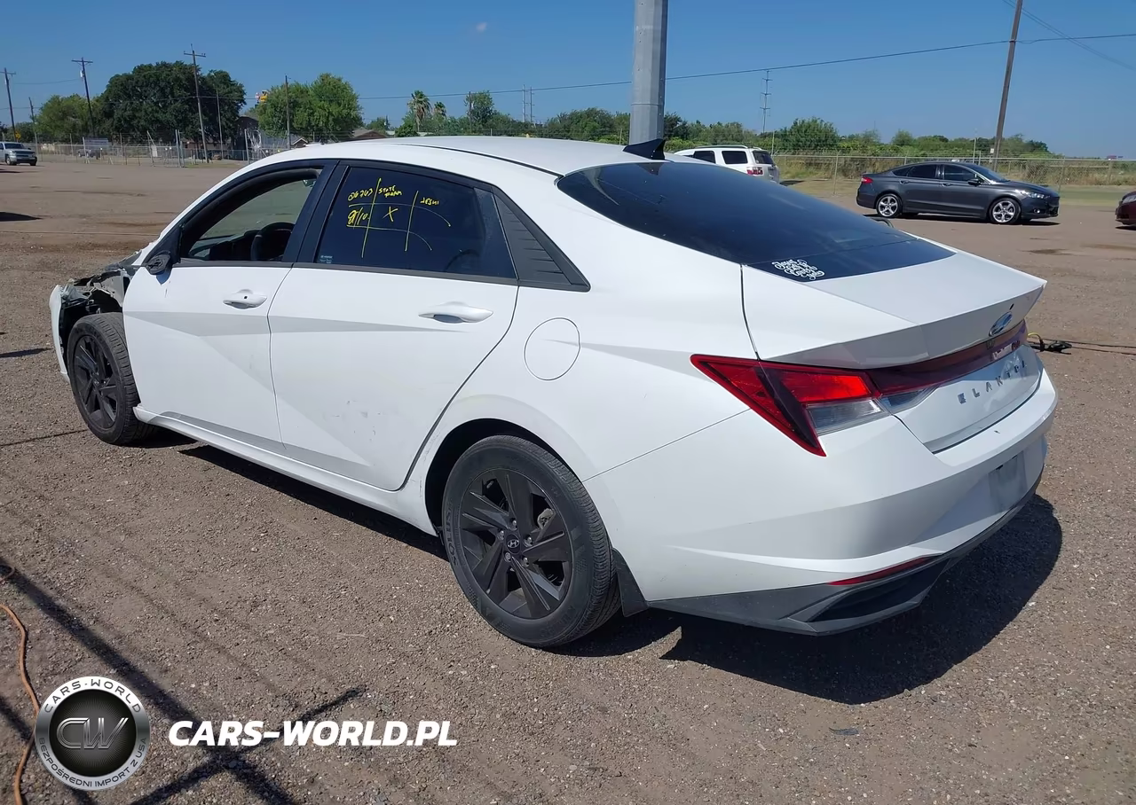 2022 Hyundai Elantra Sel VIN:5NPLM4AG4NH077663 - 3