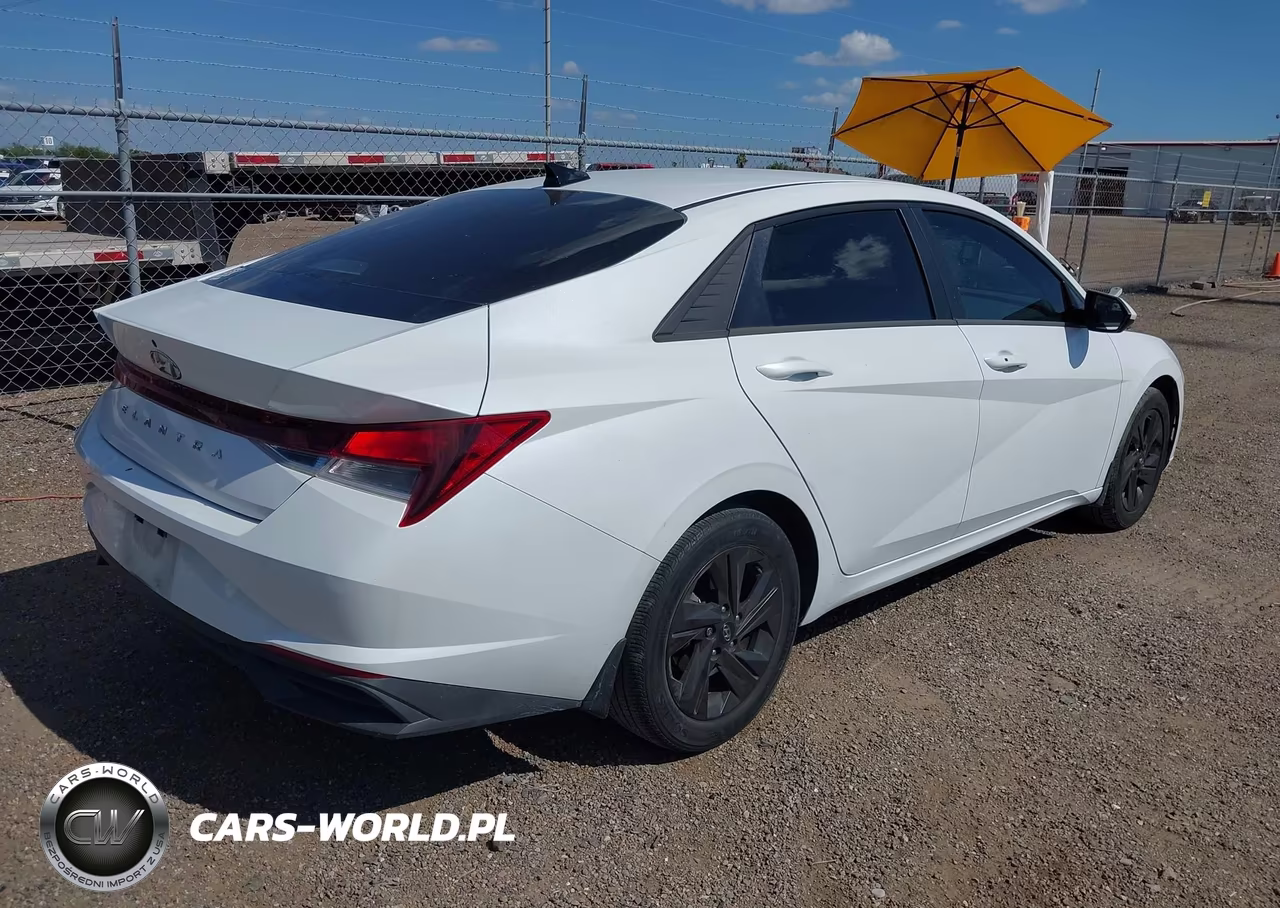 2022 Hyundai Elantra Sel VIN:5NPLM4AG4NH077663 - 4