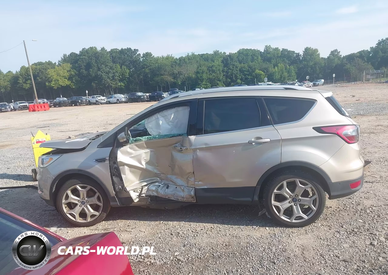 2018 Ford Escape Titanium VIN:1FMCU0J90JUD25994 - 14