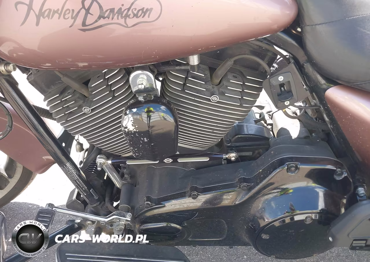 2012 Harley-Davidson Fltrx Road Glide Custom VIN:1HD1KHM19CB680262 - 9