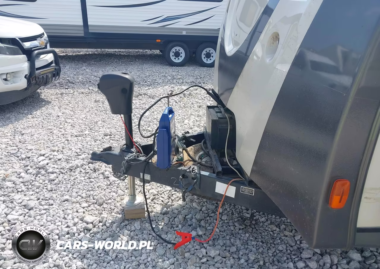 2014 Coachmen Freedom 297Rlds VIN:5ZT2FEVB7EA011169 - 10