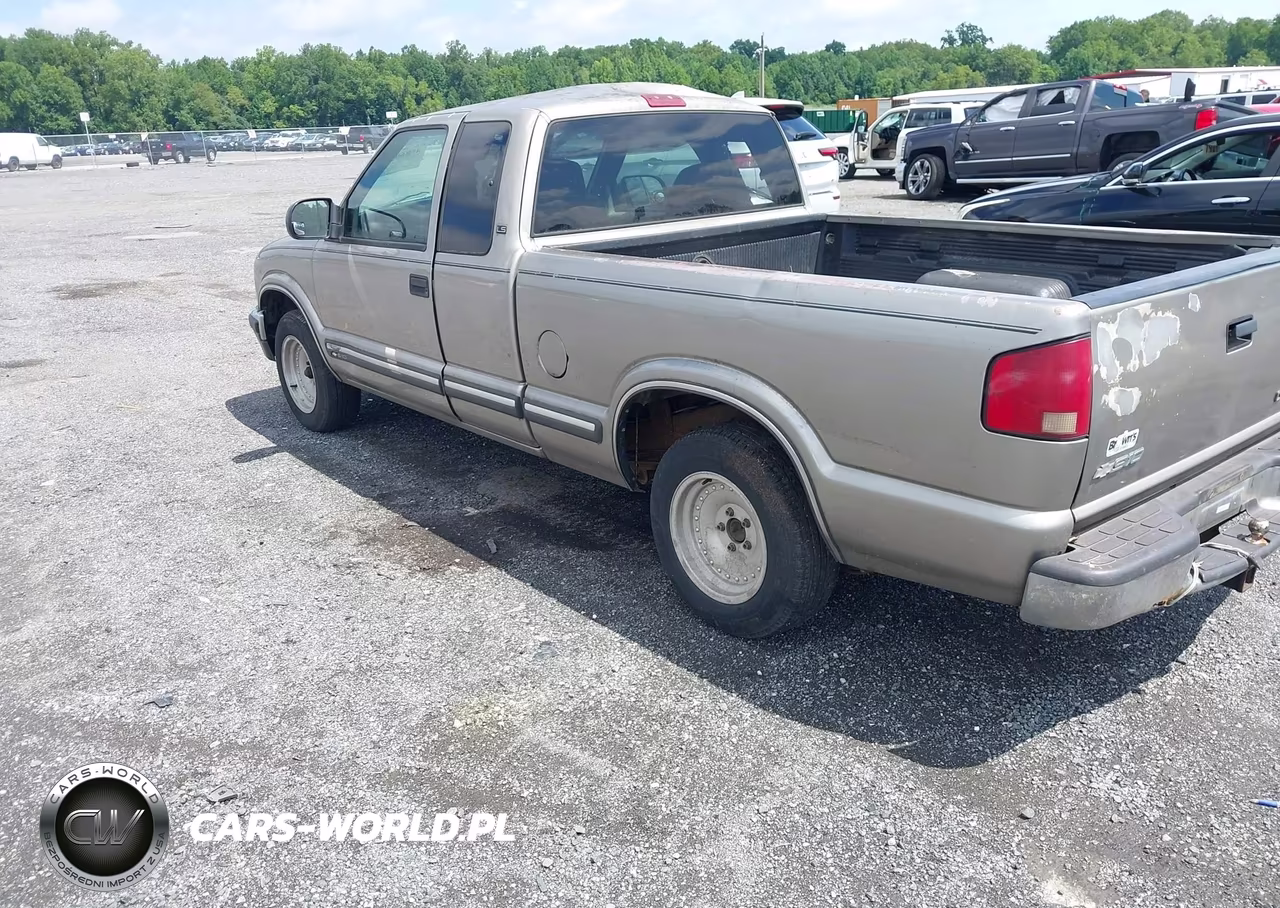 2001 Chevrolet S-10 Ls VIN:1GCCS19W618100692 - 3