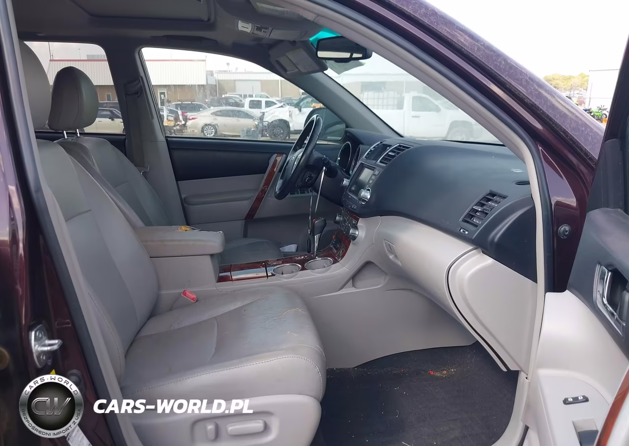 2011 Toyota Highlander Limited V6 VIN:5TDDK3EH2BS060213 - 5