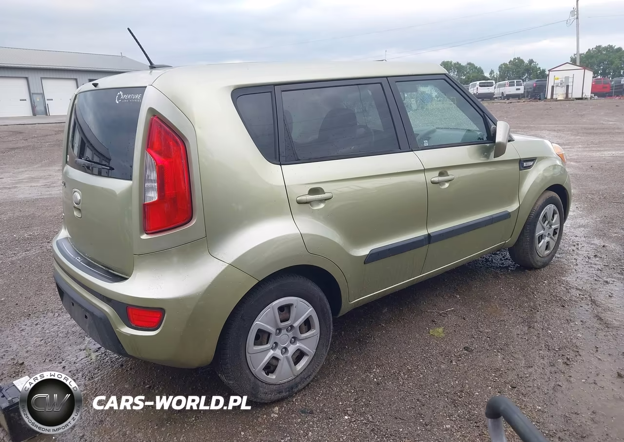 2013 Kia Soul VIN:KNDJT2A54D7608859 - 4