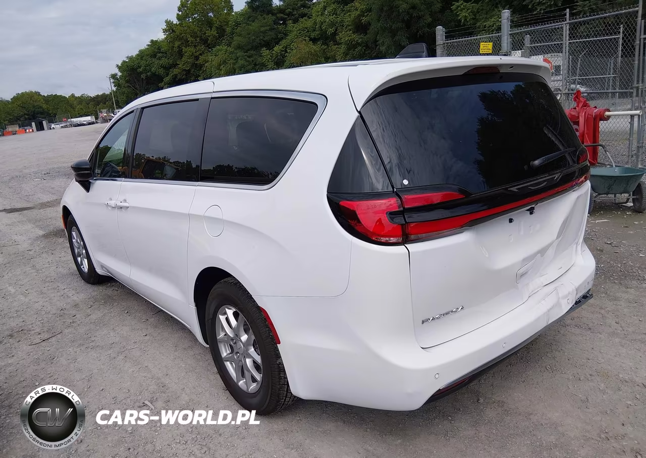 2027 Chrysler Pacifica VIN:2C4RC1BG8VR587561 - 3