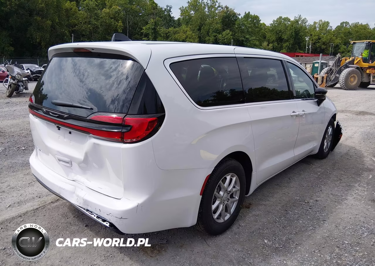2027 Chrysler Pacifica VIN:2C4RC1BG8VR587561 - 4