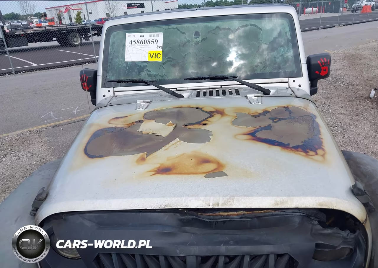 2012 Jeep Wrangler Unlimited Sport VIN:1C4HJWDG6CL124626 - 6