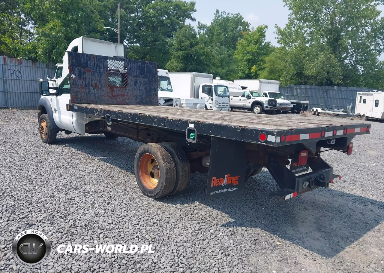 2013 Ford F-550 Chassis Xl VIN:1FDUF5GT6DEB53693 - 3