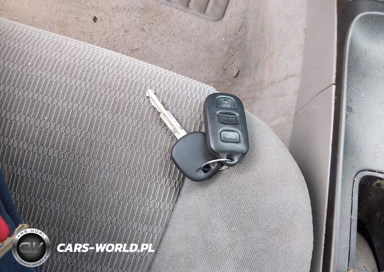 2005 Toyota Camry Le VIN:4T1BE32K55U640842 - 11
