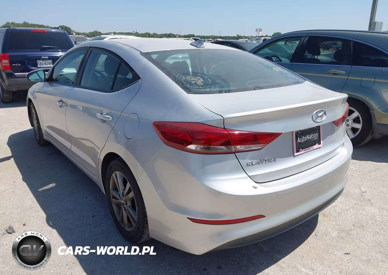 2018 Hyundai Elantra Sel VIN:5NPD84LFXJH221269 - 3