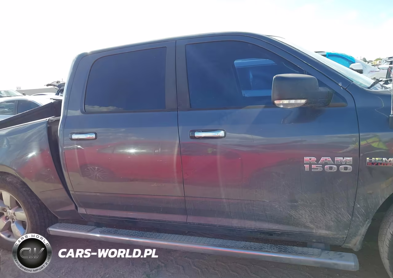 2015 Ram 1500 Lone Star VIN:1C6RR6LT7FS554548 - 13