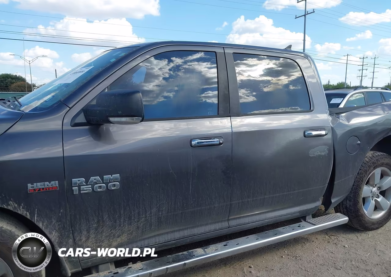 2015 Ram 1500 Lone Star VIN:1C6RR6LT7FS554548 - 14