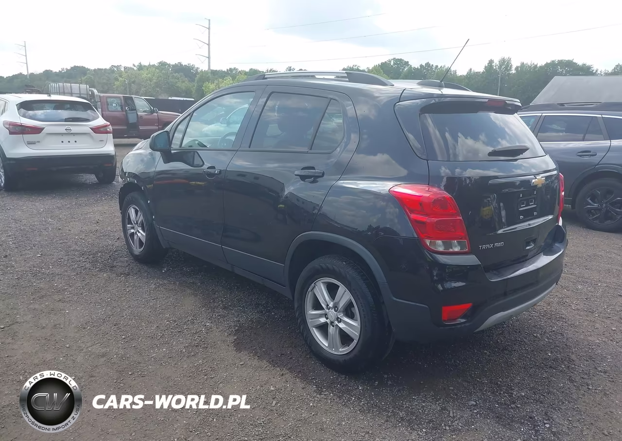 2021 Chevrolet Trax Awd Lt VIN:KL7CJPSMXMB371337 - 3