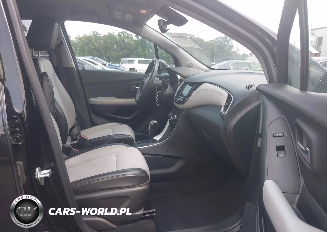 2021 Chevrolet Trax Awd Lt VIN:KL7CJPSMXMB371337 - 5