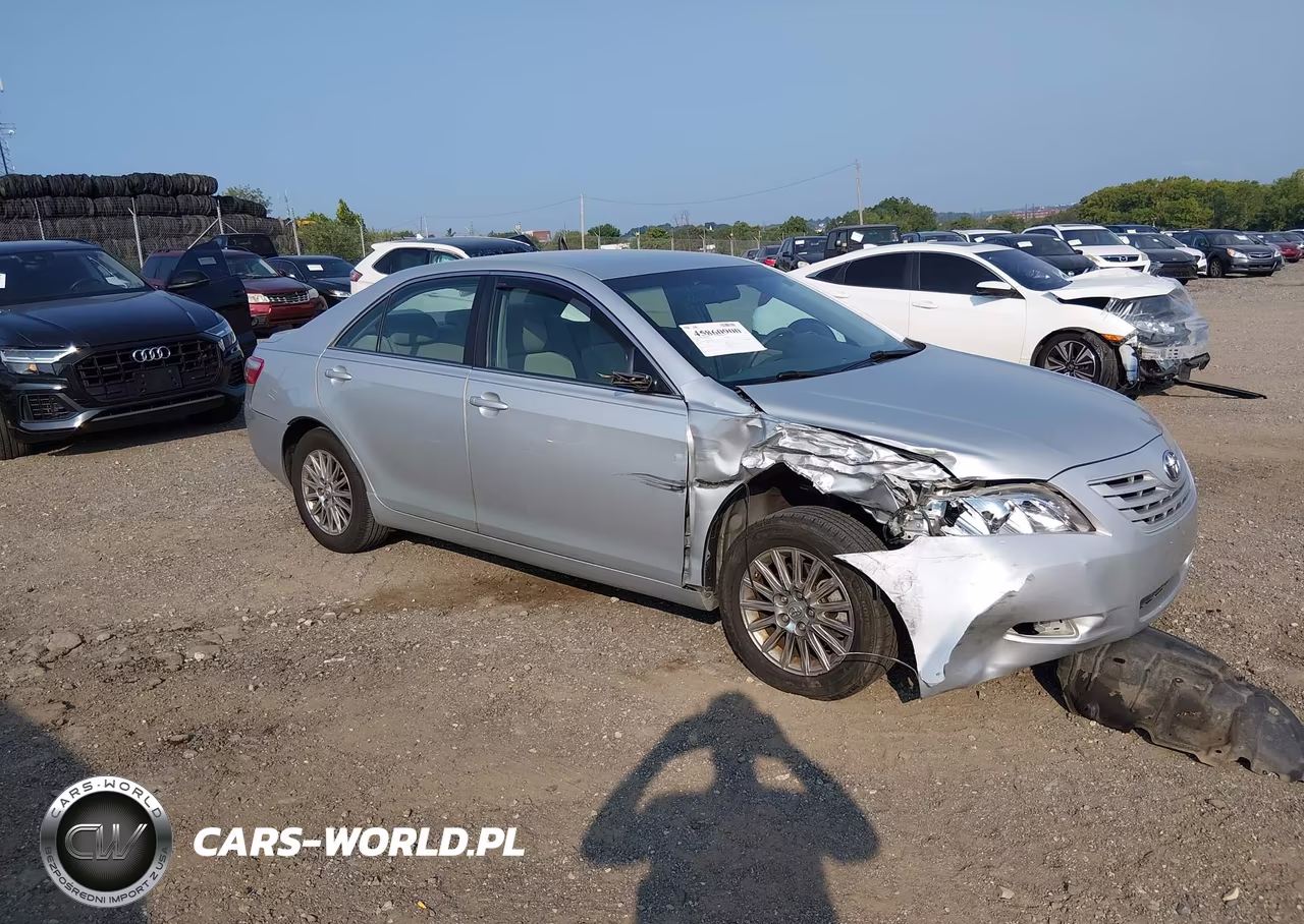 2009 Toyota Camry Le V6 – zdjęcie 1 z 12