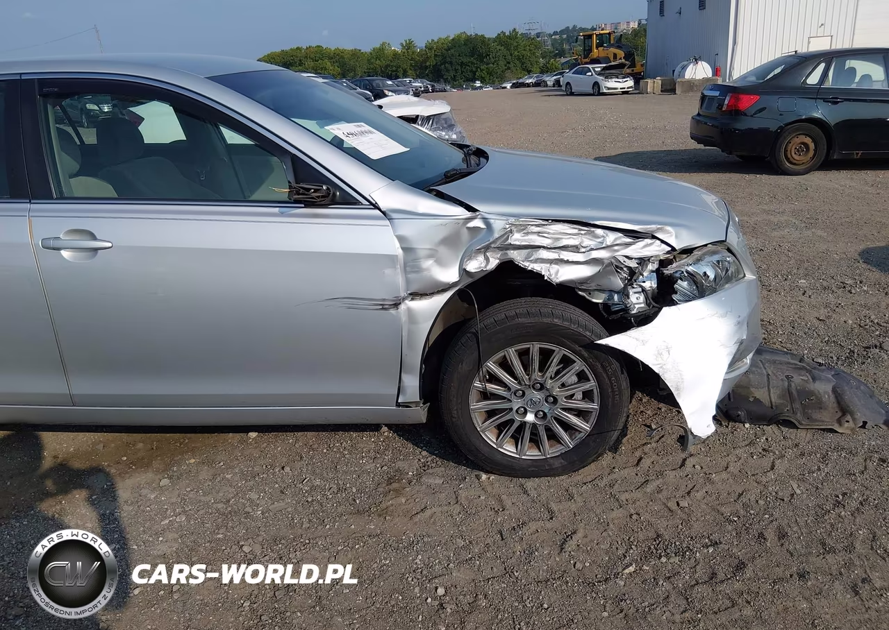 2009 Toyota Camry Le V6 VIN:4T1BK46K79U082748 - 12