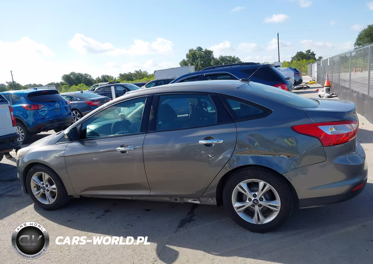 2014 Ford Focus Se VIN:1FADP3F28EL158914 - 14