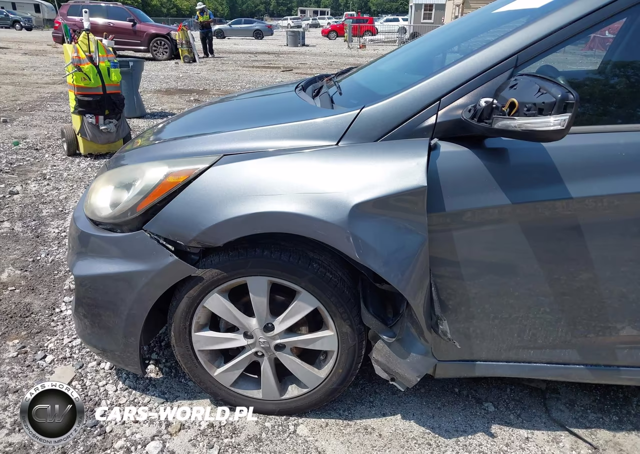 2013 Hyundai Accent Se VIN:KMHCU5AE5DU090054 - 6