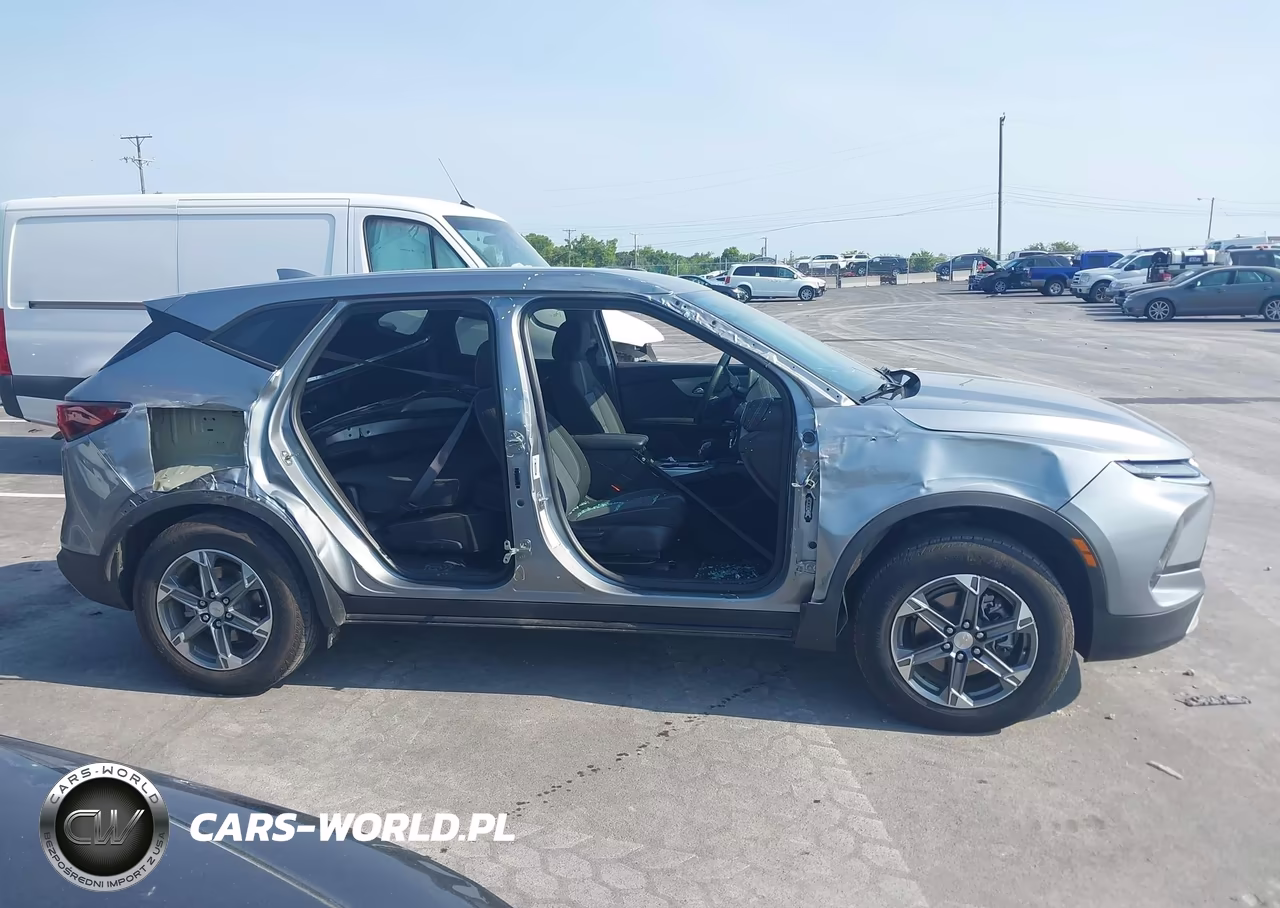 2025 Chevrolet Blazer Awd 2Lt VIN:3GNKBHR48SS206662 - 14