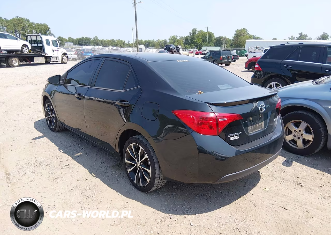 2017 Toyota Corolla Se VIN:2T1BURHEXHC810240 - 3