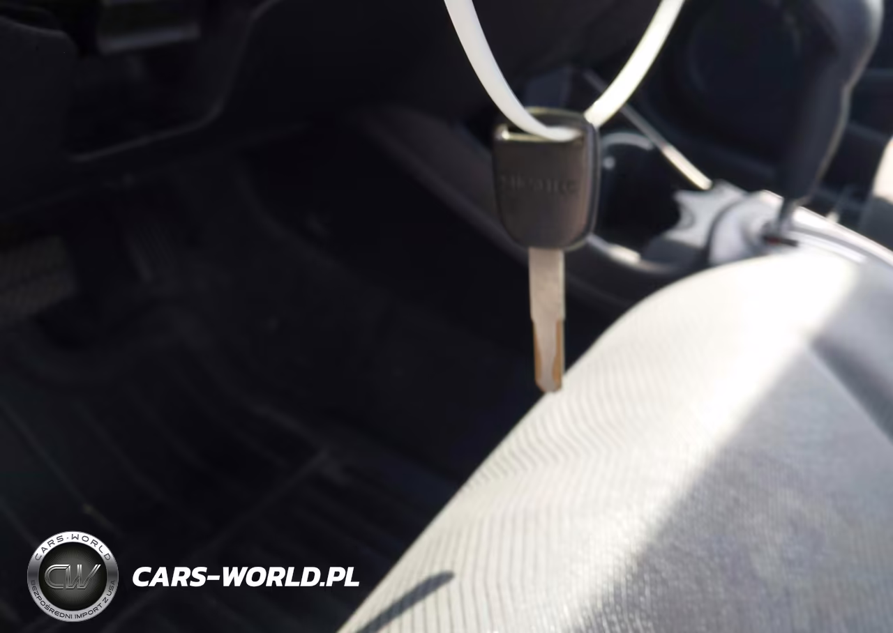 2012 Honda Fit VIN:JHMGE8H30CS003100 - 11