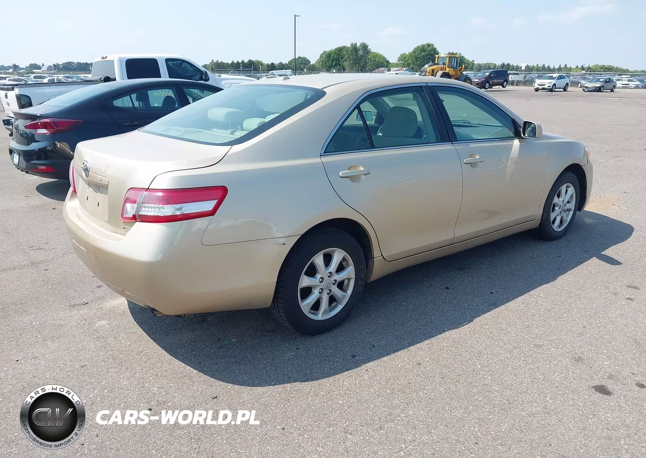 2011 Toyota Camry Le VIN:4T4BF3EK1BR121507 - 4