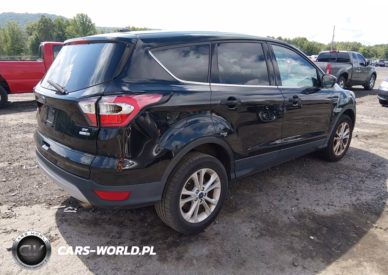2017 Ford Escape Se VIN:1FMCU9GD2HUE50800 - 4