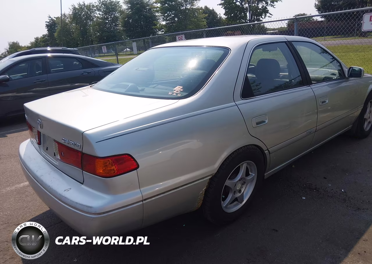 2000 Toyota Camry Le VIN:JT2BG22K9Y0449308 - 13