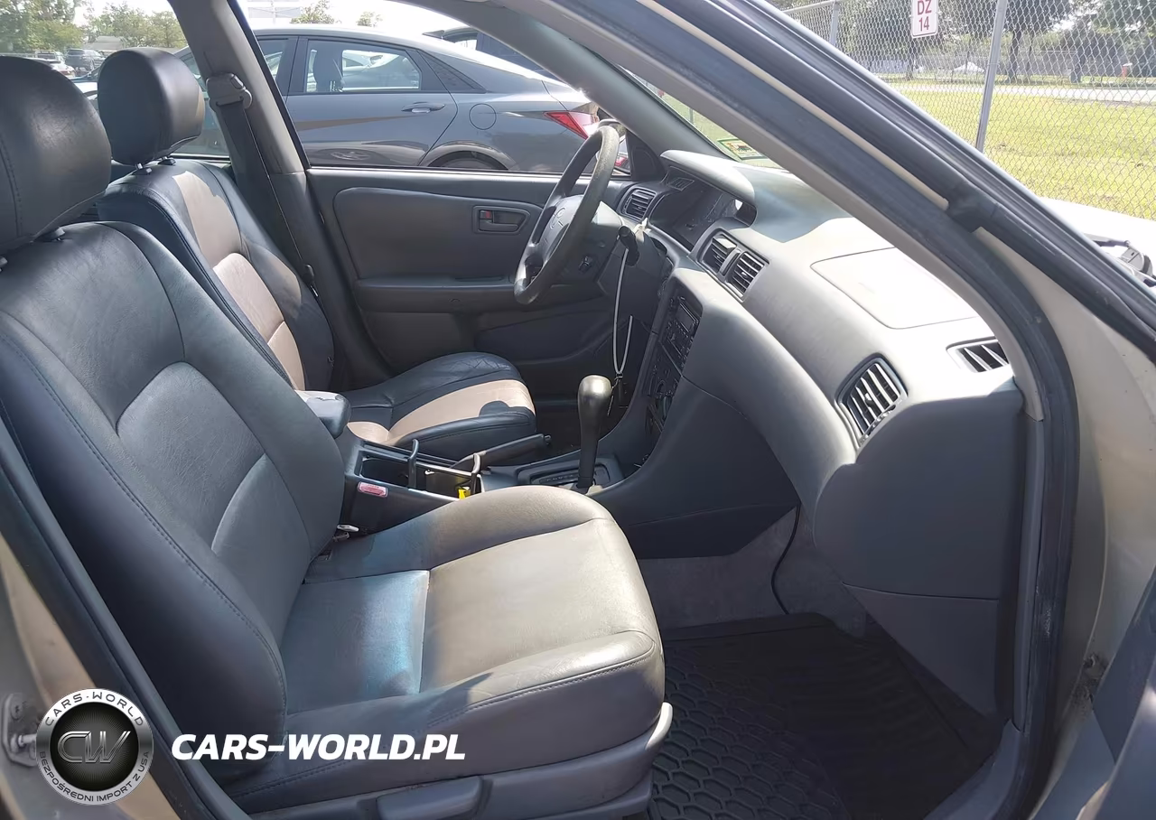 2000 Toyota Camry Le VIN:JT2BG22K9Y0449308 - 5