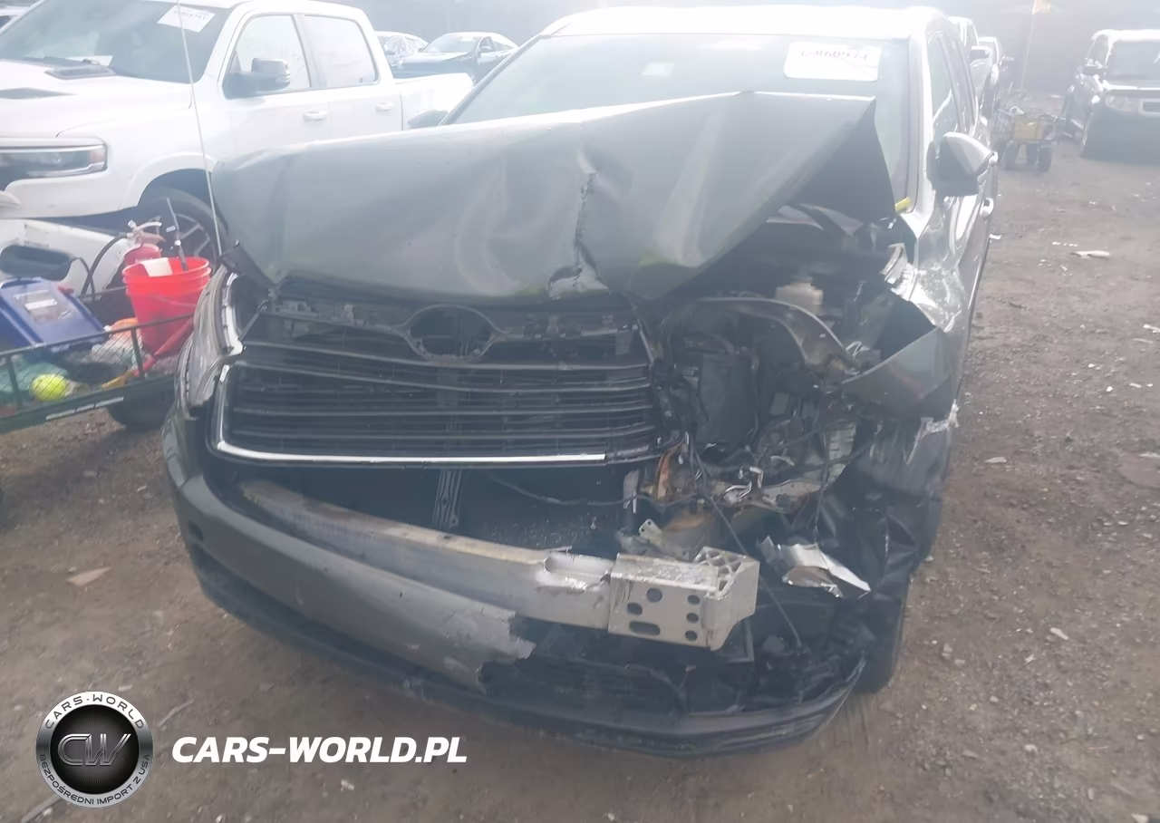 2015 Toyota Highlander Xle V6 VIN:5TDJKRFH1FS138894 - 6