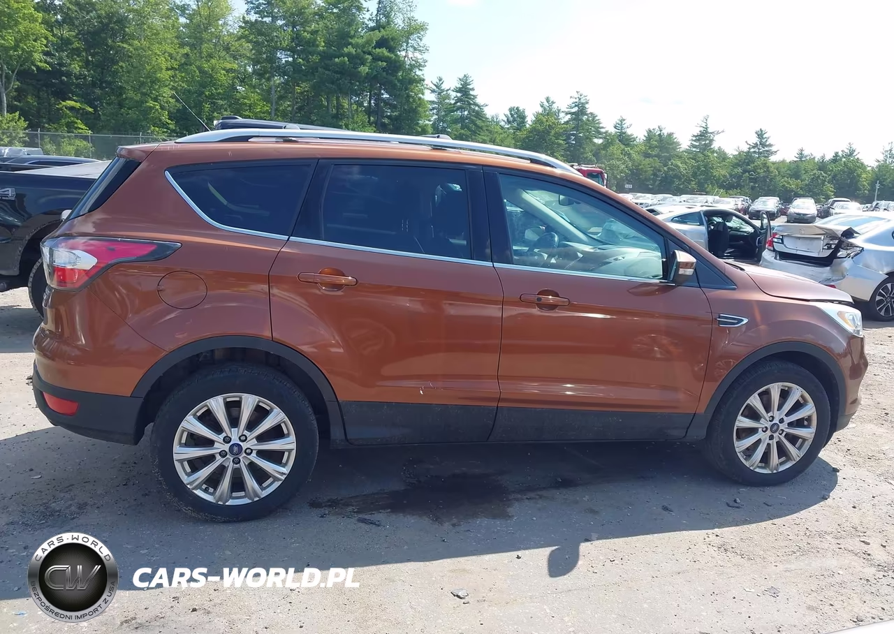 2017 Ford Escape Titanium VIN:1FMCU9JD5HUA86364 - 13