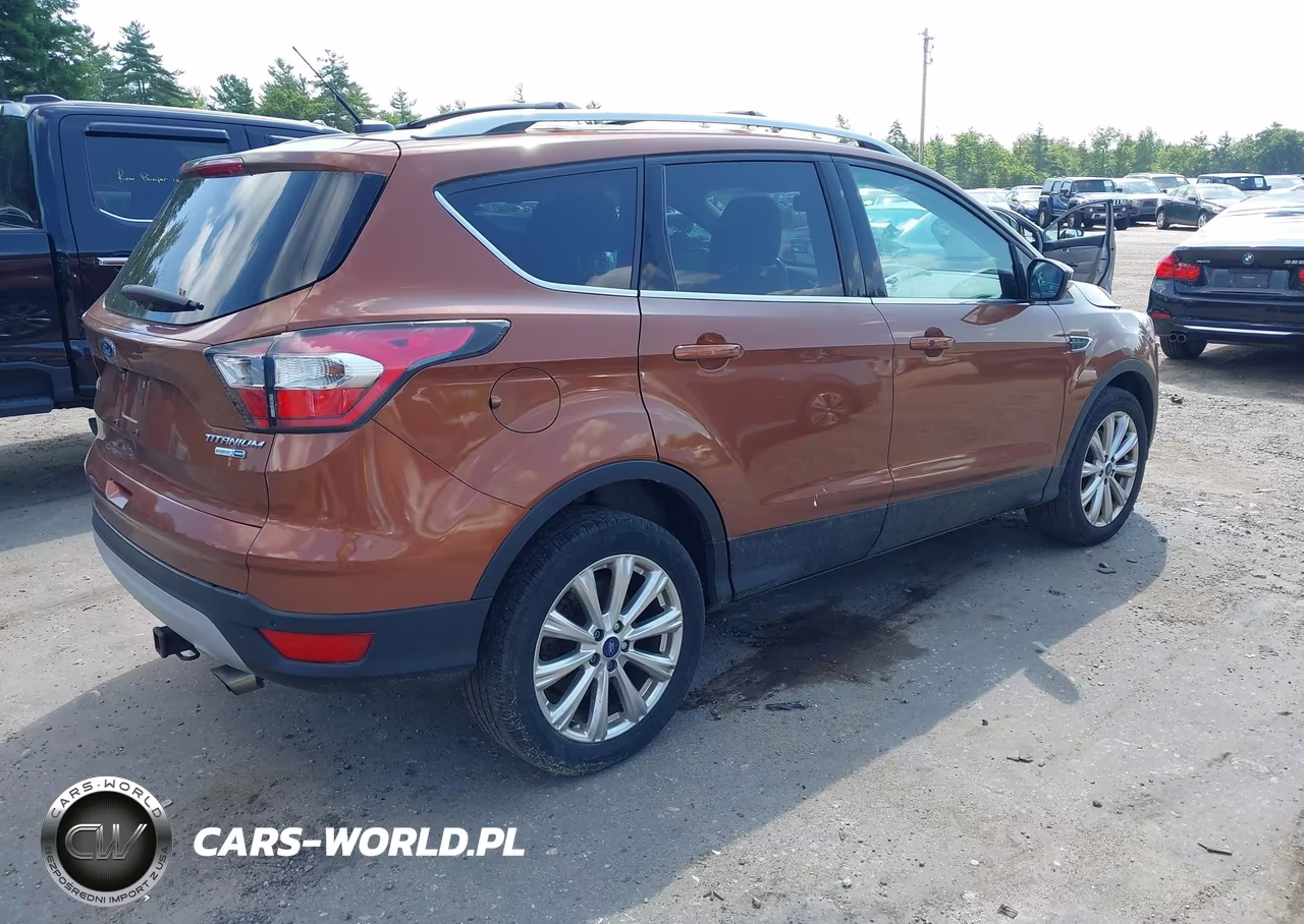 2017 Ford Escape Titanium VIN:1FMCU9JD5HUA86364 - 4