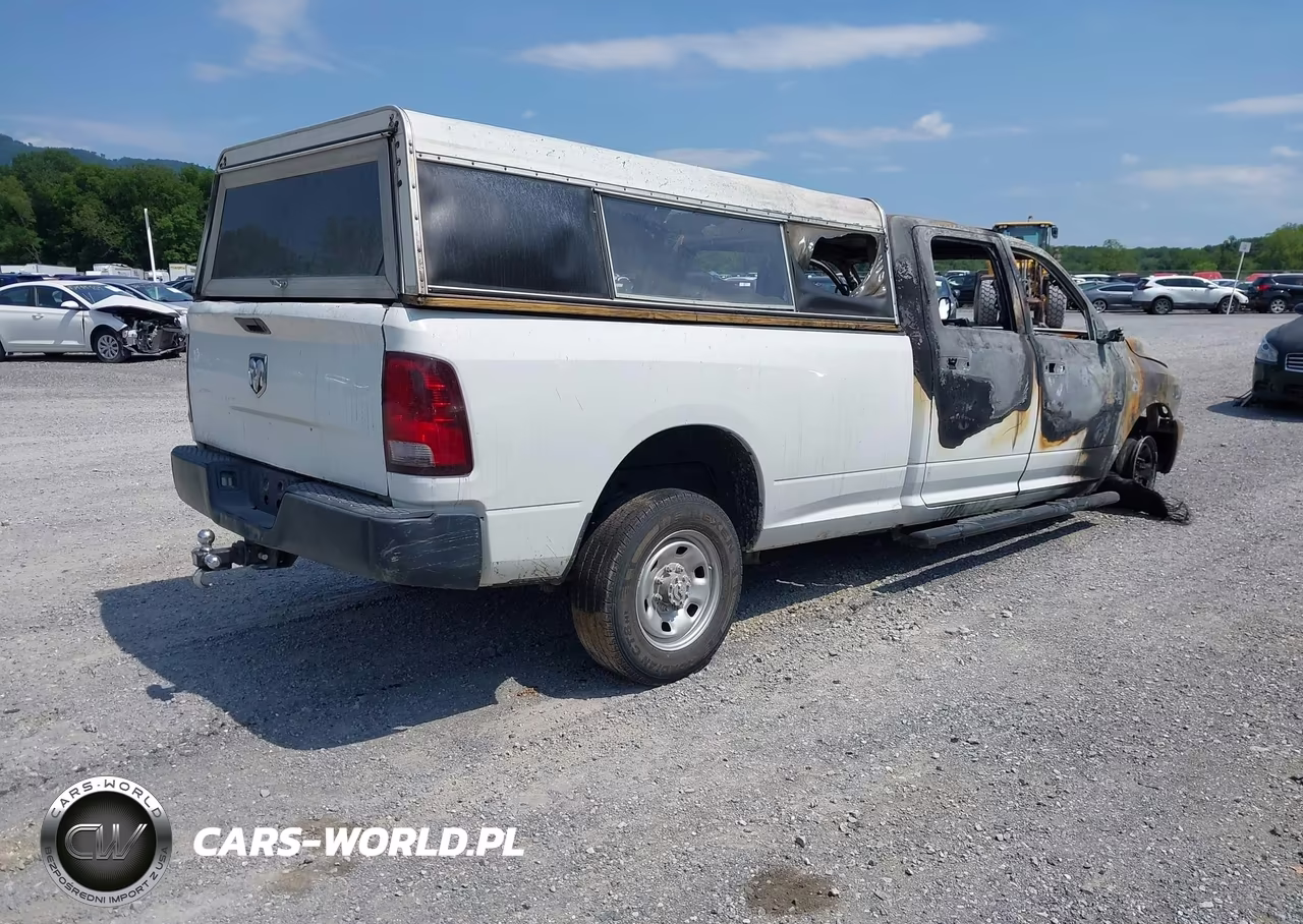 2017 Ram 2500 Tradesman 4X2 8' Box VIN:3C6TR4HT8HG587782 - 4