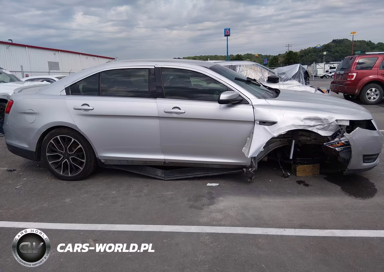 2018 Ford Taurus Sel VIN:1FAHP2E88JG111824 - 14