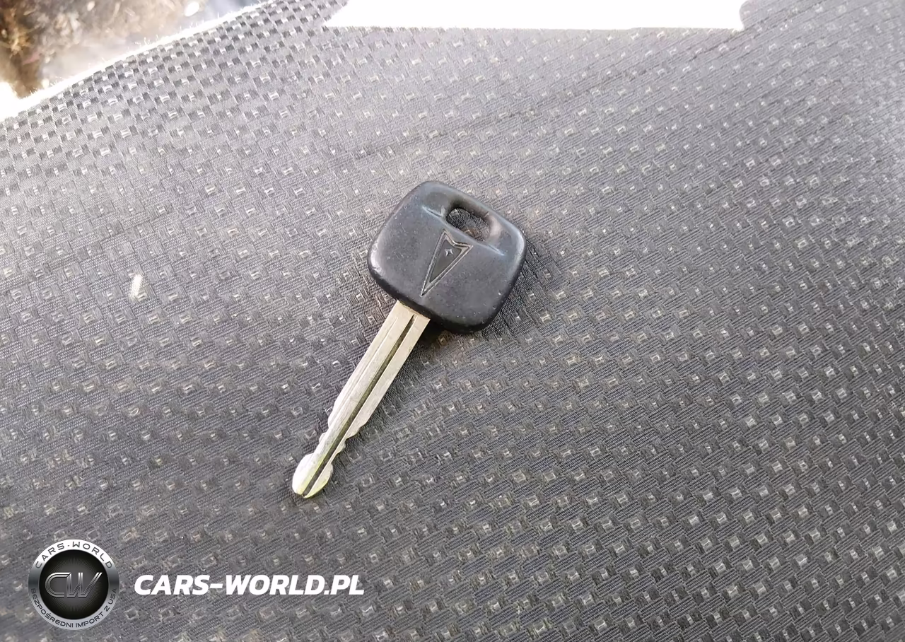 2010 Pontiac Vibe VIN:5Y2SP6E07AZ418830 - 11