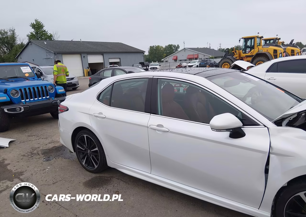 2019 Toyota Camry Xse VIN:4T1B61HK3KU749868 - 13