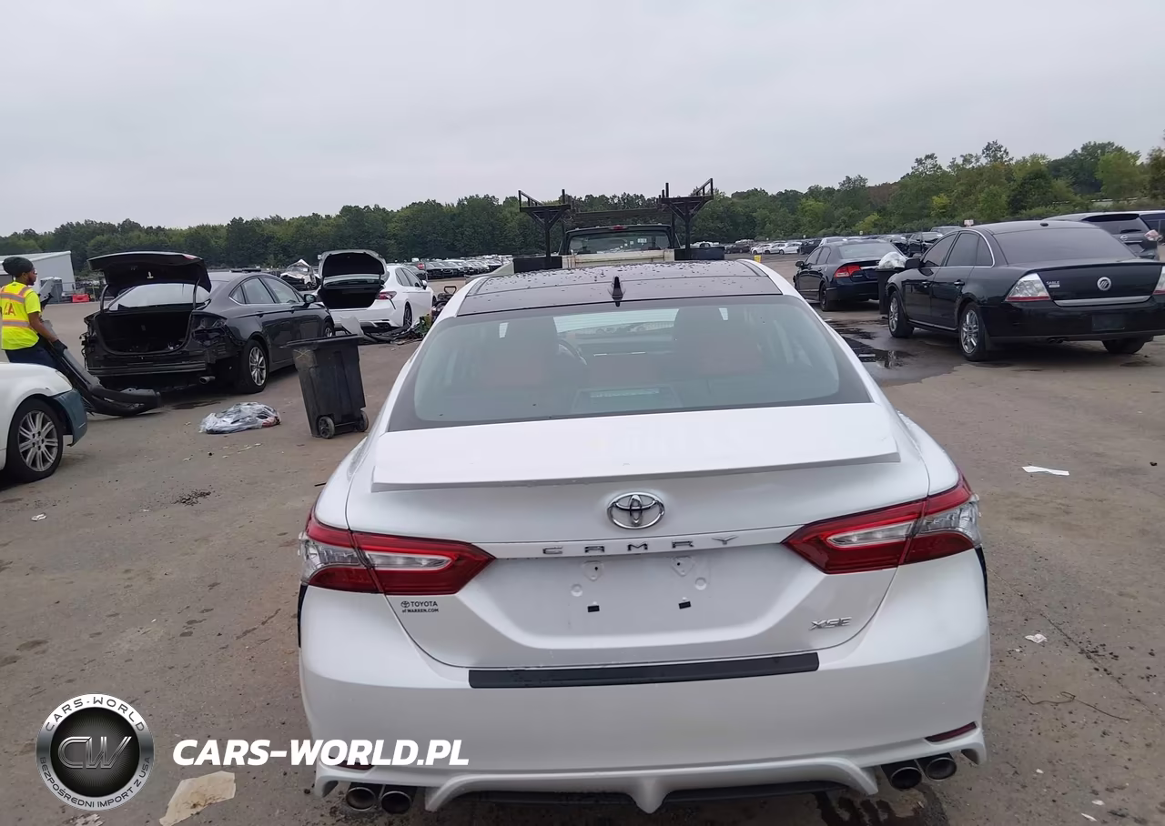 2019 Toyota Camry Xse VIN:4T1B61HK3KU749868 - 16