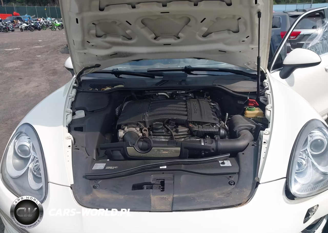 2011 Porsche Cayenne VIN:WP1AA2A23BLA10387 - 10
