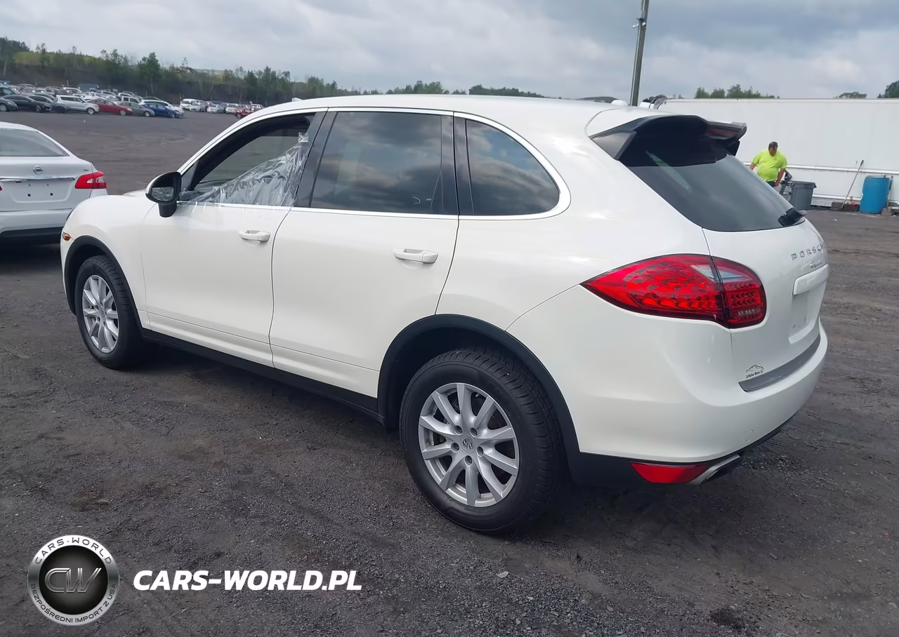 2011 Porsche Cayenne VIN:WP1AA2A23BLA10387 - 3