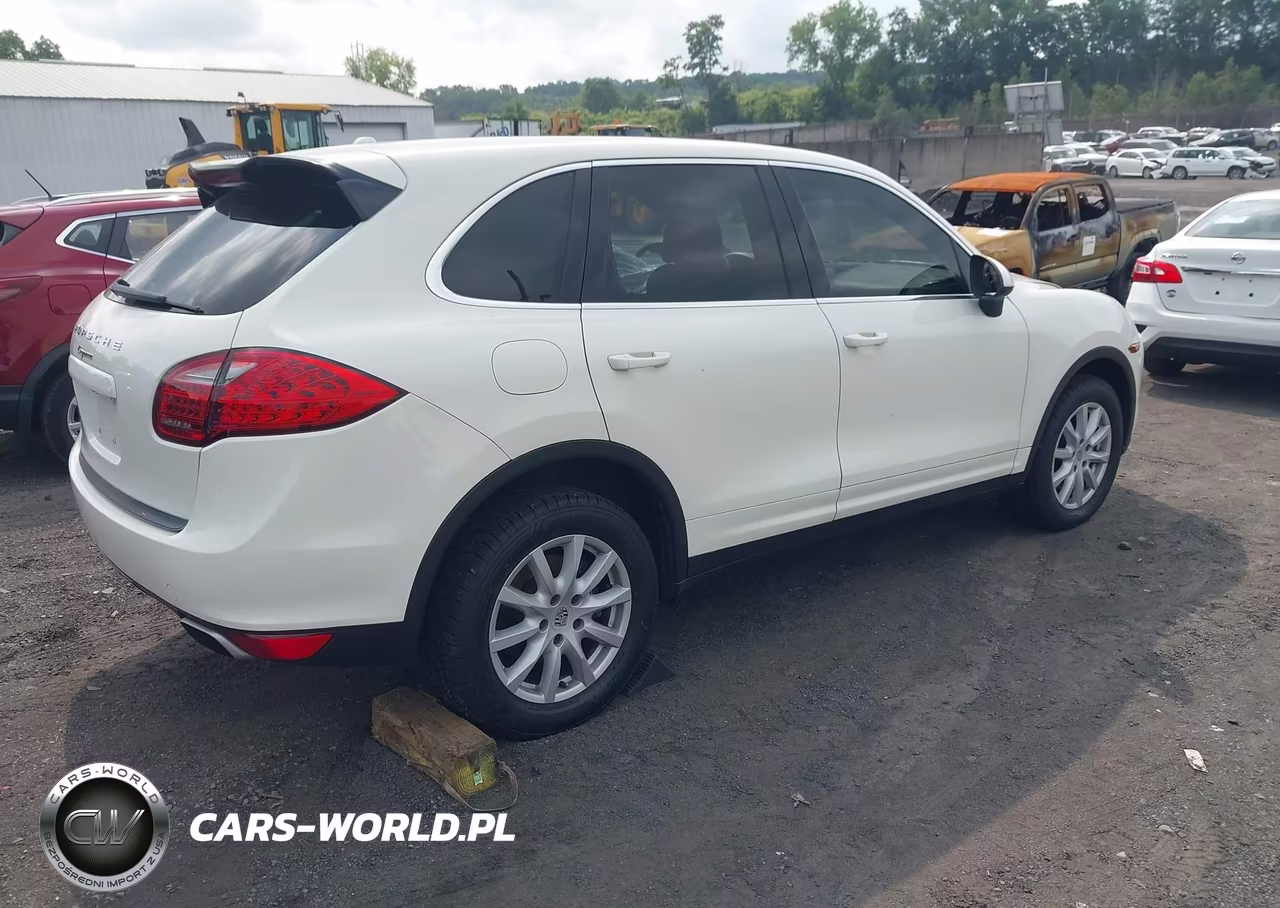 2011 Porsche Cayenne VIN:WP1AA2A23BLA10387 - 4