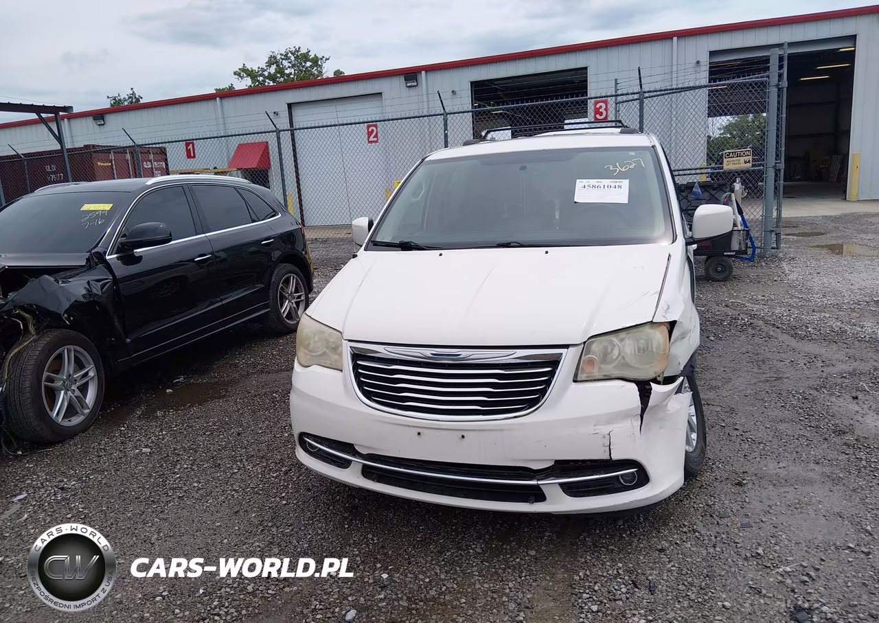 2013 Chrysler Town & Country Touring VIN:2C4RC1BG6DR743627 - 13